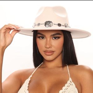 Fashion Nova western hat